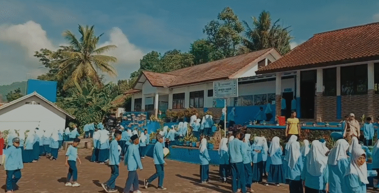 Cuplikan layar 2025-11-09 204038